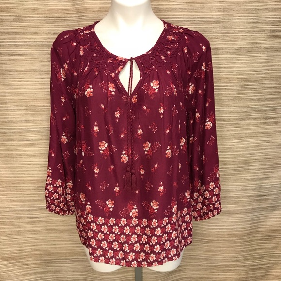 Lucky Brand Tops - Lucky Brand Magenta Floral Boho Peasant Shirt E1